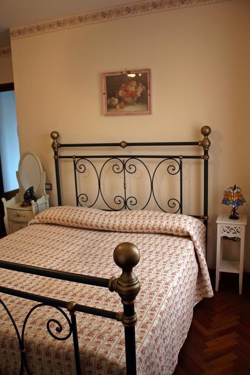 Appartamento Vacanze Magnolia E Glicine Tuoro sul Trasimeno Luaran gambar
